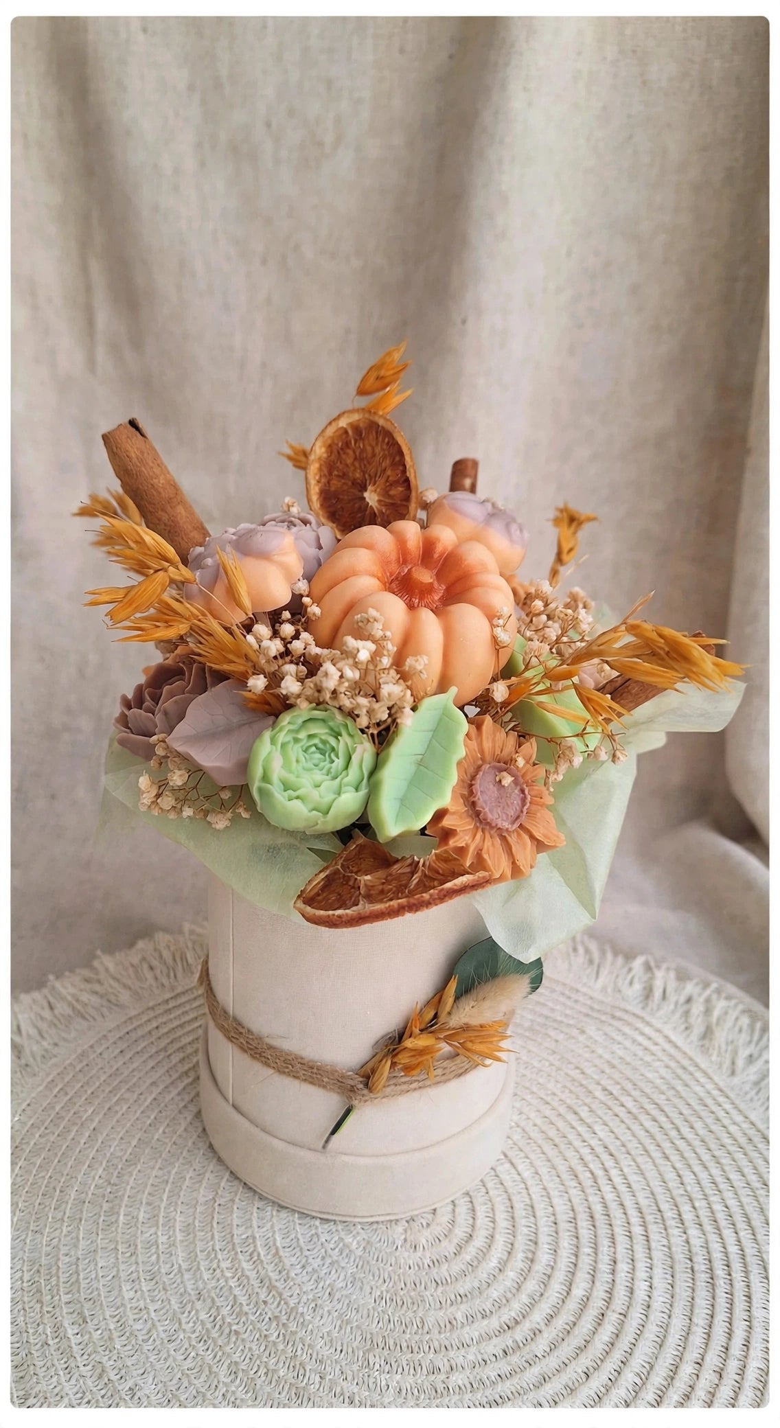 AUTUMN GLOW - BOUQUET DI ZUCCHE E FIORI DI CERA